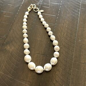 Pearl necklace from Loft outlet